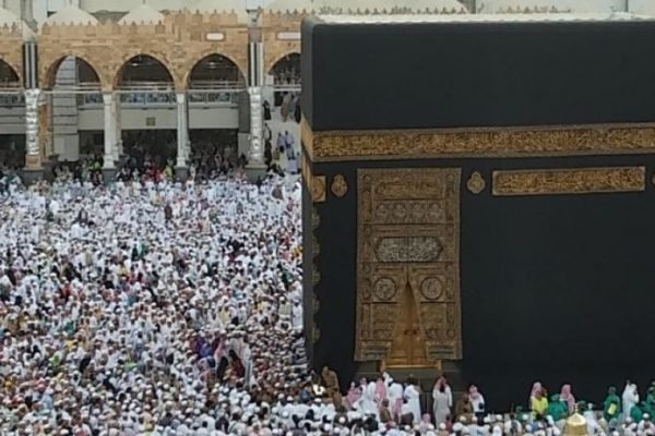Khutbah Jumat: Hikmah Berbagi