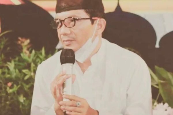 Membudayakan Kritik Yang Etis-Konstruktif