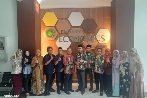 Bidik Scopus, Tim  Jurnal FEBI IAIN Ponorogo Gandeng Dua Universitas Terkemuka di Jawa Timur
