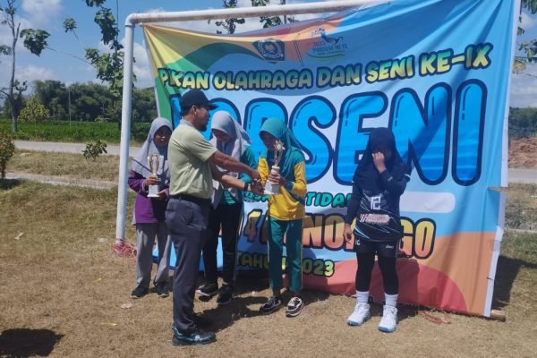 Harumkan Nama Madrasah, Siswa MI Ma’arif Al-Faqih Kembali Torehkan Prestasi di Ajang Porseni 2023 KKMI 4 Ponorogo
