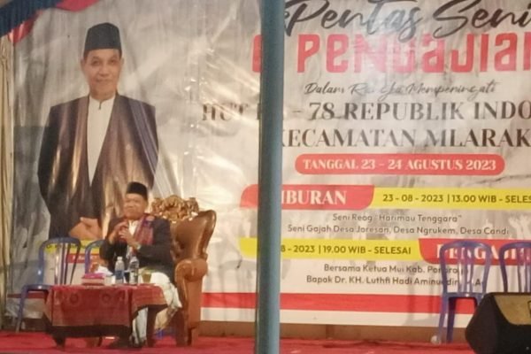 Ketua MUI Ponorogo Beri Tausyiah Pada Penutupan Rangkaian Kegiatan HUT RI ke 78 Kecamatan Mlarak