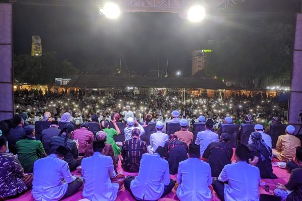 Gemerlap Sholawat pada Malam Puncak Safari Maulid Ponorogo, Hadirkan Habib Abdul Qadir bin Umar Mauladdawilah
