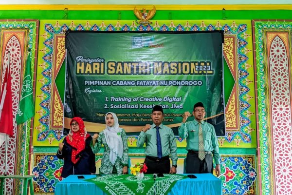 Semarakkan HSN 2023, PC.Fatayat Ponorogo Adakan Training Digital Content and Creative di Pondok Al Islam Joresan