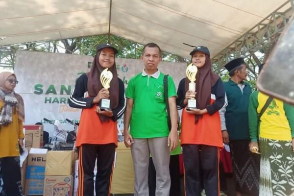 Siswa MA Ma’arif Balong Juara Olimpiade Aswaja LP Ma’arif Ponorogo dalam Rangka Peringatan HSN 2023