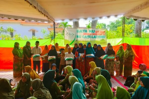 Selalu Sinergi dengan Muslimat NU, LAZISNU Bungkal Salurkan Bantuan Rutin Paket Beras untuk Dhuafa di Semua Ranting NU