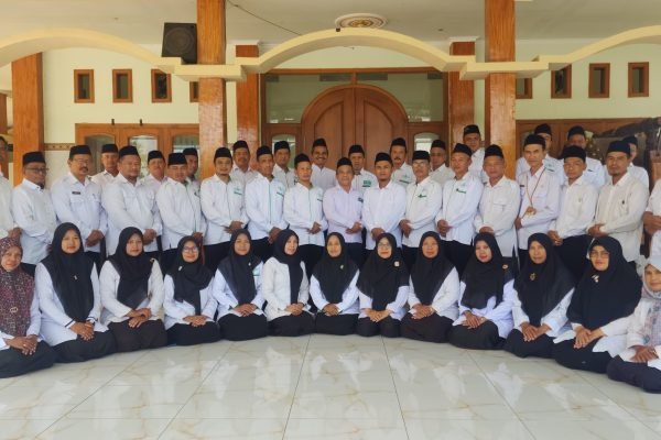 Terus Perkuat Sinergitas, KKMI Ma’arif Se Ponorogo Adakan Pertemuan Rutin di MI Ma’arif Mayak