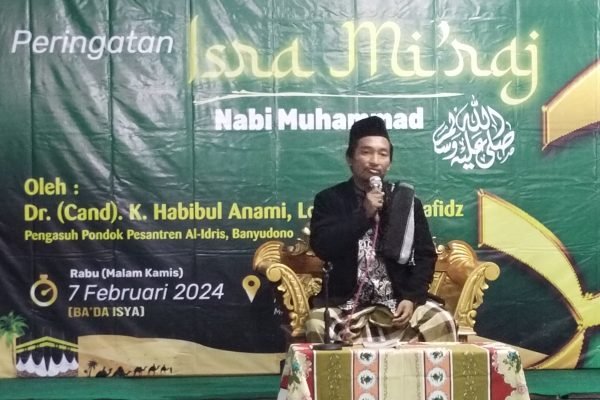 Jama’ah Masjid Al Burhani Perum BCP Adakan Peringatan Isro’ Mi’roj Nabi Dengan Menghadirkan Kyai Habibul Anami Sebagai Pembicara