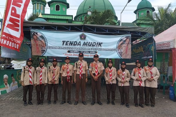Satuan Komunitas Pramuka Ma’arif NU Ponorogo Dirikan Posko Mudik Lebaran 2024