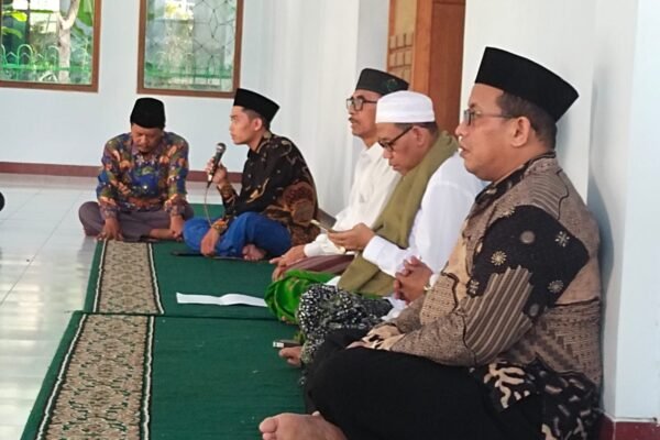 Civitas Akademika INSURI Ponorogo Gelar Istighosah Kubro untuk Hal-hal Berikut