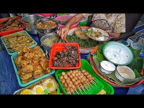 Nasi Pecel Pelas “Mbak Yuli”: Surga Pecel di Dekat Alun-Alun Ponorogo!