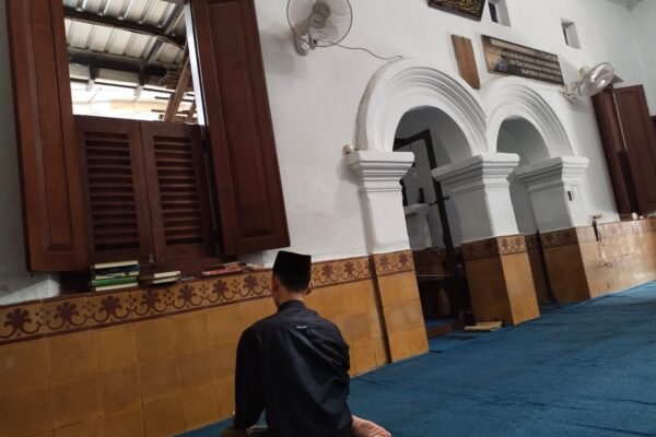 Mengenal Masjid Lawang Songo Lirboyo