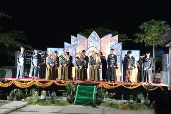 Gelar Budaya Tandai Wisuda dan Launching SMK Teknik Sipil di PP Darur Rohmah Ponorogo