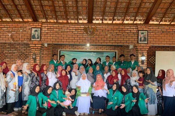 KPM 102 IAIN Ponorogo Edukasi Orang Tua soal Kesetaraan Gender dan Ramah Anak