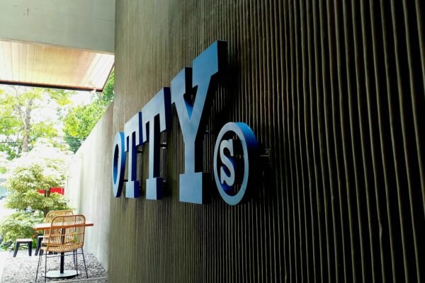 Ottys Caffe, Hadirkan Konsep Cozy dan Instagramable