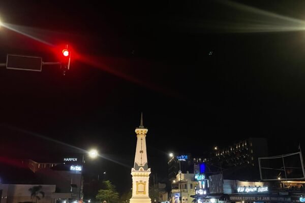 Rekomendasi Hunting Foto dan Kuliner di Sekitar Tugu Jogja