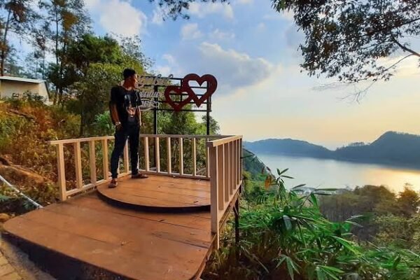 Ngebel Adventure Park: Petualangan Seru di Atas Telaga Ngebel