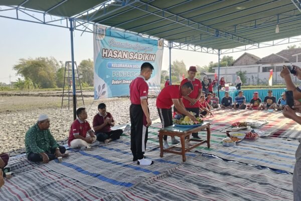 Bupati Ponorogo Serahkan Langsung Tanah Aset Pemda Kepada Masyarakat Beduri Untuk Dijadikan Lapangan