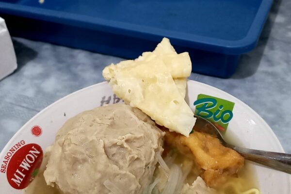 Bakso Urat Pak De Sambong: Rekomendasi Makan Bakso Nikmat di Palosan Magetan