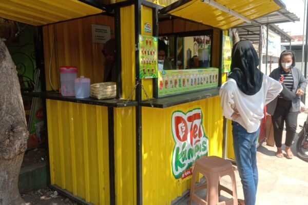 Es Teh Kampus: Sensasi Segar di Setiap Tegukan