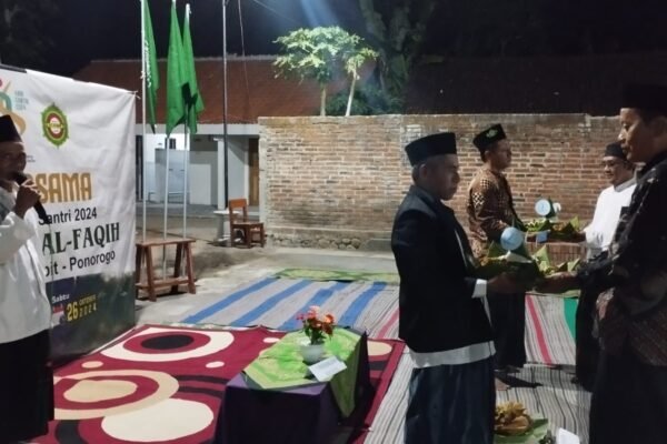 MI Ma’arif Al-Faqih Wringinanom Gelar Genduri Akbar dan Doa Bersama