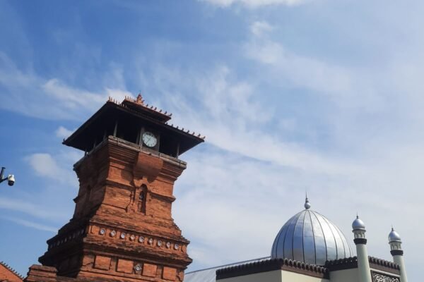 Wisata Religi Masjid Menara Kudus: Tempat Bertemu Sejarah, Seni, dan Spiritualitas