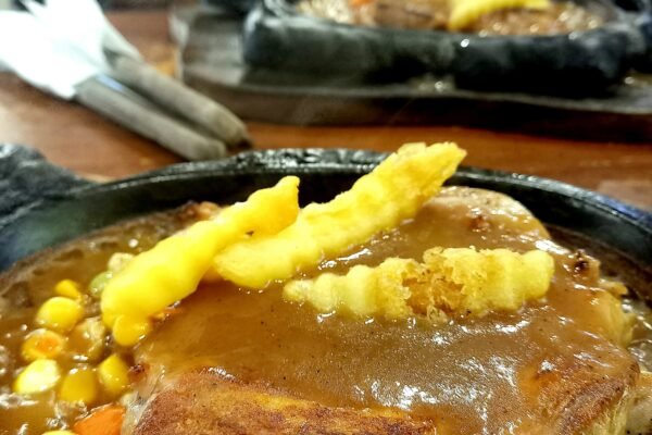 Lezatnya Steak Ayam Original di Q5 Steak Ponorogo: Pilihan yang Bikin Ketagihan!