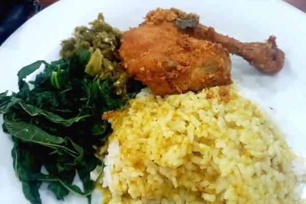 Dari Sumatra ke Dunia: Nasi Padang, Harta Karun Kuliner Indonesia