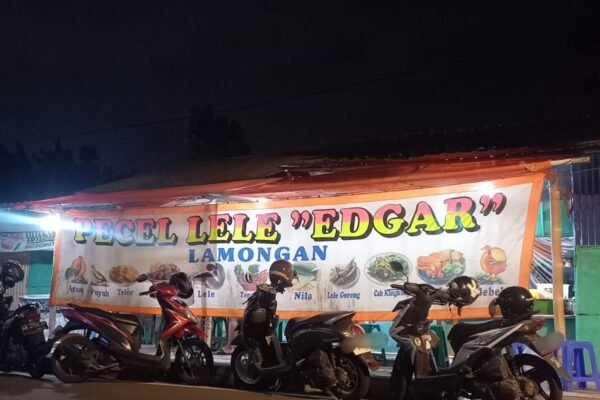 Kuliner Malam Jogja: Pecel Lele Edgar yang Bikin Nagih