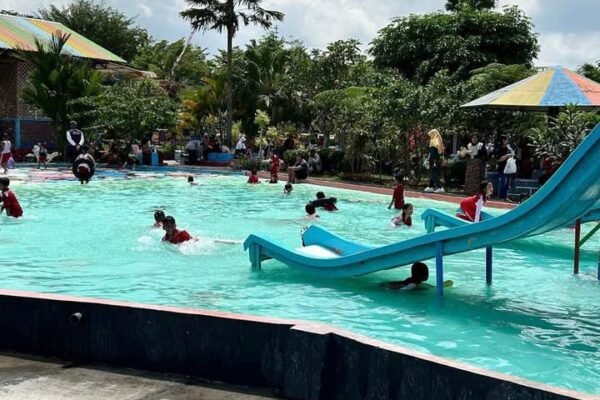 Liburan Seru di Dunia Pelangi Blitar: Destinasi Ceria untuk Semua Usia