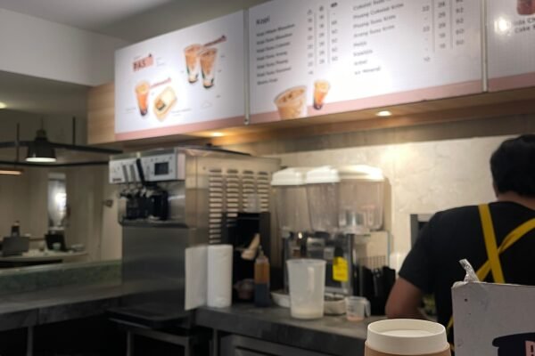 Ngopi Cantik di Jokopi Jogja: Menikmati Kopi dengan Sentuhan Seni Interior