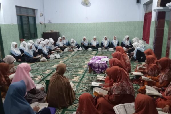PR Muslimat NU Gandu Mlarak Ponorogo Gelar Rutinan Bulanan Diba’iyah Sebagai Wujud Kecintaan Kepada Rosul Muhammad