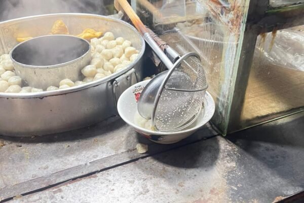Kuliner Ikonik Alkid: Bakso Tusuk Kuah ‘Selera Anda’ yang Selalu Dicari