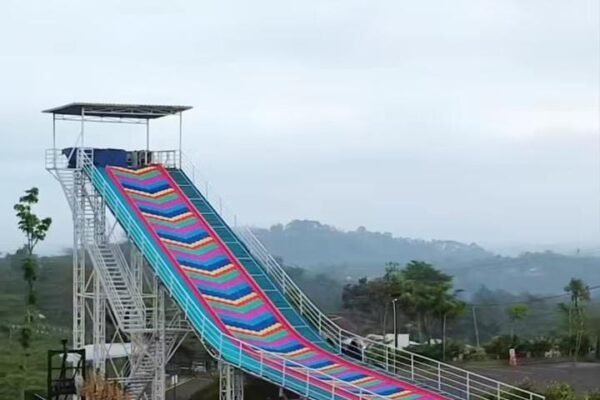 Malang Dreamland: Destinasi Seru dengan Rainbow Slide Terpanjang di Jawa Timur