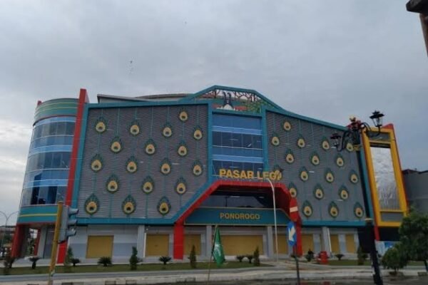 Update Harga SEMBAKO di Pasar Legi Ponorogo, Minggu 9 Maret 2025