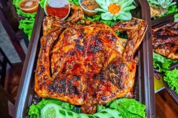 Ayam Bakar Mbak Upik, Solusi Tepat untuk Pecinta Ayam Bakar dengan Cita Rasa Asli