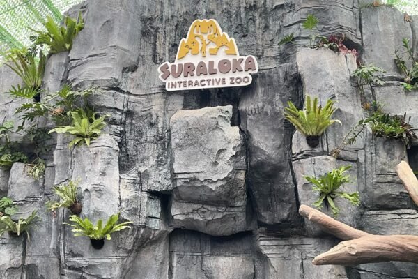 Suraloka Interactive Zoo: Serunya Liburan Edukatif di Sleman untuk Seluruh Keluarga