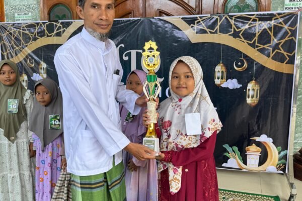 Okalina Youra Fadila, Siswa MI Ma’arif Sunan Kalijaga Mangunan Raih Juara 1 MTQ Cabang Tilawah Golongan Tartil Al Qur’an