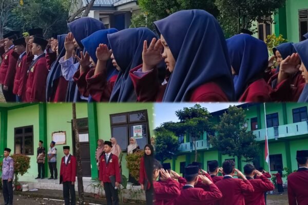 Siswa-Siswi Santri SMP dan SMK Sunan Kalijaga Pondok Pesantren Al Bukhori Mangunan Gelar Upacara Hari Lahir Pancasila