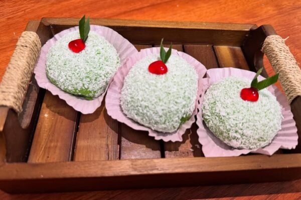 Mochiku Ponorogo, Tempatnya Mochi Isi Melimpah Ukuran Besar yang Bikin Ketagihan
