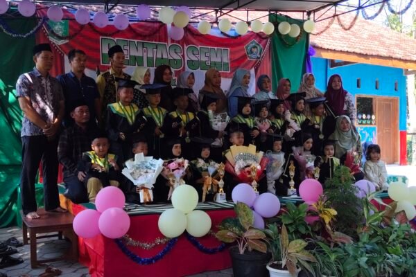 RAM NU 090 Beduri Ponorogo Gelar Pentas Seni dan Kreatifitas Anak Tandai Kelulusan Tahun 2025