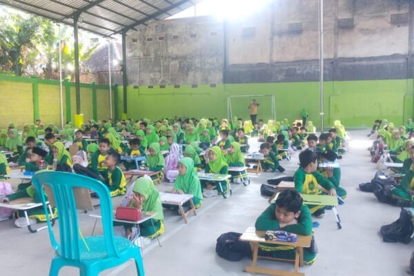 SD Ma’arif NU Ponorogo Gelar Olimpiade MIPA, LP Ma’arif PCNU Ponorogo Beri Apresiasi