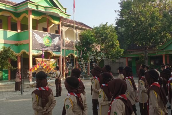 MA Ma’arif Balong Gelar PTA Dari Pramuka Penggalang ke Penegak