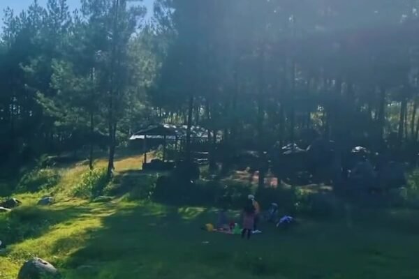 Sarkawi Sumberurip, Destinasi Wisata Alam di Kaki Gunung Semeru yang Jadi Incaran Pecinta Petualangan