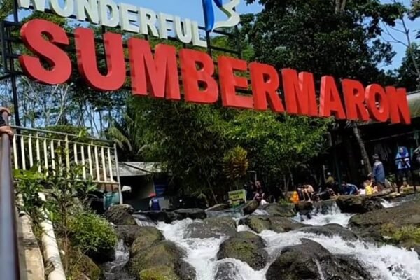 Sumber Maron, Surga Air Jernih di Tengah Sawah Malang