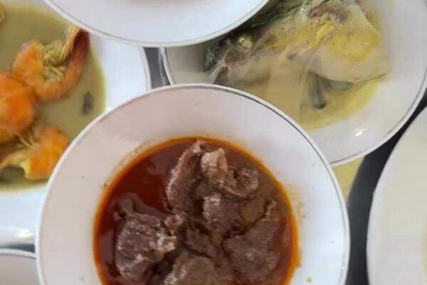 Restoran Sutan Syukur, Sajian Masakan Padang Otentik dengan Harga Bersahabat di Ponorogo