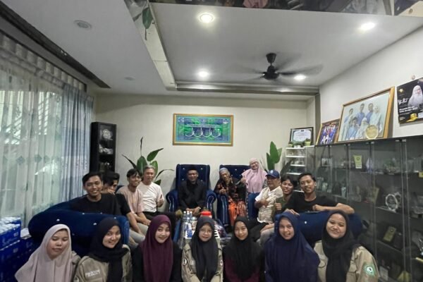 Rektor INSURI Ponorogo Kunjungi Mahasiswa KPM Internasional di Malaysia