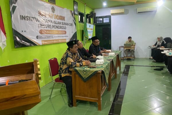 Menyongsong Kemajuan Kampus, INSURI Gelar Rapat Dosen Menjelang KBM 2025/2026