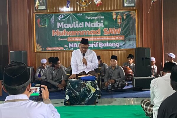 MA Ma’arif Balong Gelar Peringatan Maulid Nabi Muhammad SAW dengan Pagelaran Hadrah dan Tausiyah Akbar
