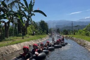 Sukan River Tubing, Sensasi Petualangan Air di Kaki Gunung Slamet yang Bikin Adrenalin Terpacu