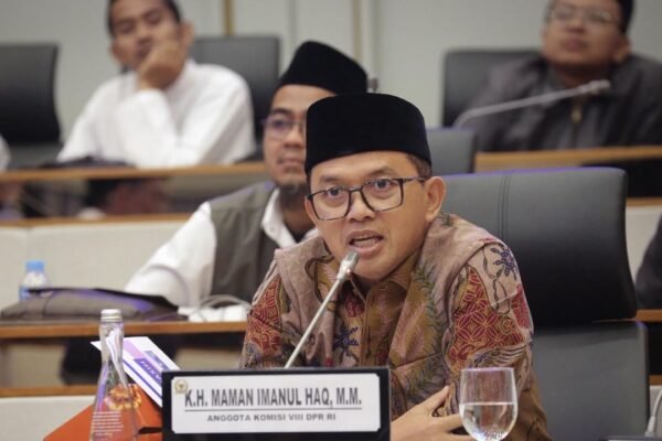 DPR Gandeng Tiga Kementerian Cari Solusi Kesejahteraan Guru Madrasah Swasta